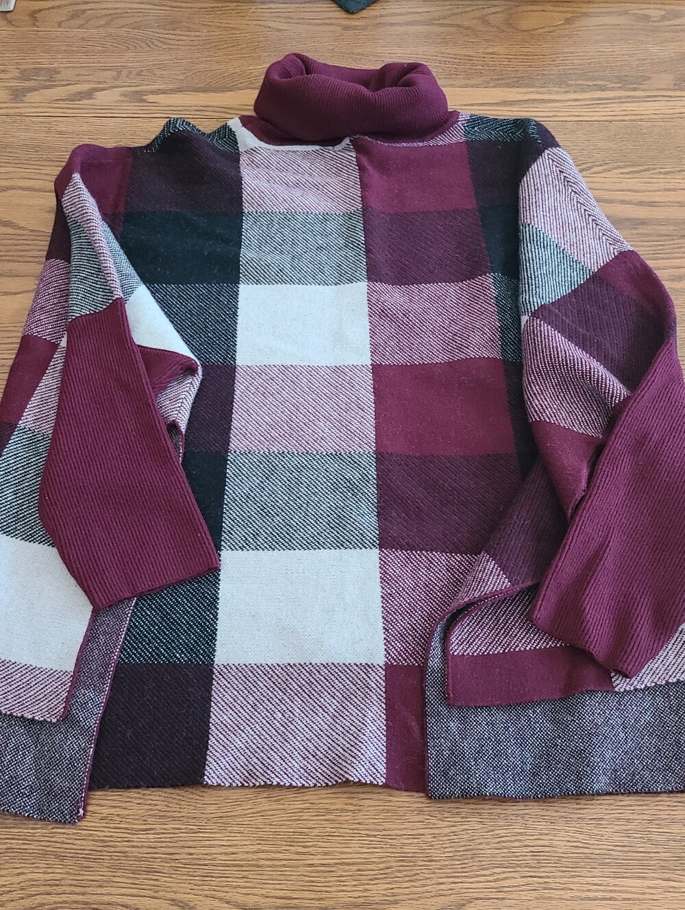 Zenana Outfitters Burgundy Plaid Cowl Neck Sweater Poncho NWOT - Picture 4 of 11
